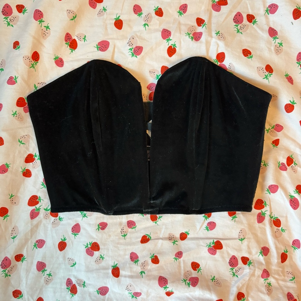 NWT VICTORIA SECRET Elegant Black Strapless corset lace Top